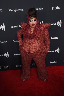 Beverly Hills, CA USA - 14 Mart 2024: Isabelle Brooks 35. Yıllık GLAAD Ödüllerine katıldı.