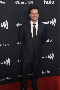 Beverly Hills, CA USA - 14 Mart 2024: Jason Ritter 35. Yıllık GLAAD Ödüllerine katıldı.