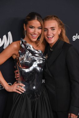 Beverly Hills, CA USA - 14 Mart 2024: Chrishell Stause, G Flip 35. Yıllık GLAAD Ödüllerine katıldı.
