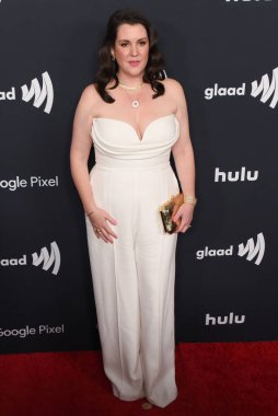 Beverly Hills, CA USA - 14 Mart 2024: Melanie Lynskey 35. Yıllık GLAAD Ödüllerine katıldı.