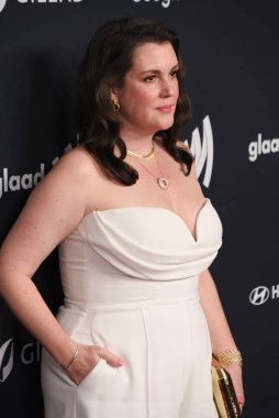 Beverly Hills, CA USA - 14 Mart 2024: Melanie Lynskey 35. Yıllık GLAAD Ödüllerine katıldı.