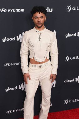 Beverly Hills, CA USA - 14 Mart 2024: SHAH 35. Yıllık GLAAD Ödüllerine katıldı.