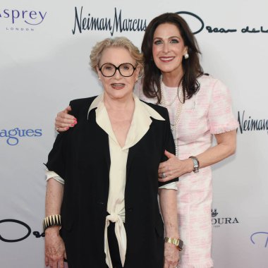 Beverly Hills, CA USA - 25 Nisan 2024: Sharon Gless, Bridget Gless Keller 35. Yıllık Meslektaşlar Öğle Yemeği ve Oscar de la Renta Moda Gösterisine katıldı.
