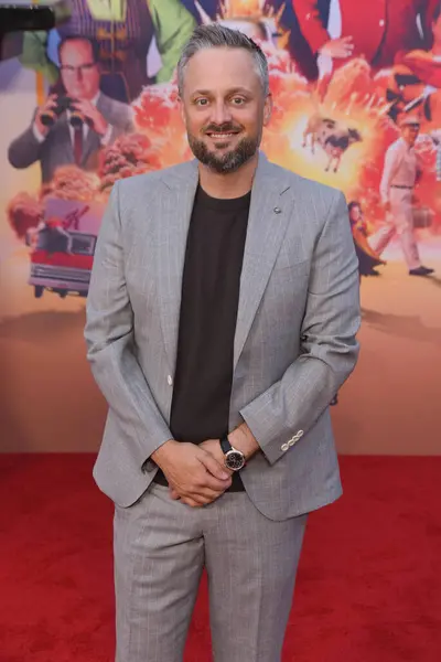 Hollywood, CA USA - 30 Nisan 2024: Nate Bargatze Netflix 'in Dondurulmamış.