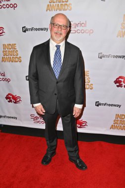 Burbank, CA USA - 15 Mayıs 2023: Mike Caral 14. Bağımsızlık Serisi Ödüllerine katıldı.