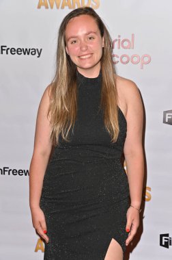 Burbank, CA USA - 15 Mayıs 2023: Alyssa Jacoby 14. Bağımsızlık Serisi Ödüllerine katıldı.