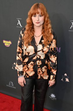 Batı Hollywood, CA USA - 4 Haziran 2024: Jillian Clare Carolyn Hennesy 'nin yer aldığı Amping Magazine' in Yaz Sayısı lansmanına katıldı