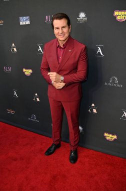 Batı Hollywood, CA USA - 4 Haziran 2024: Vincent De Paul Carolyn Hennesy 'nin yer aldığı Aspiring Magazine' in Yaz sayısı lansmanına katıldı