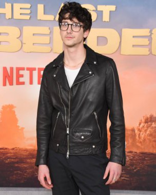 Hollywood, CA USA - 15 Şubat 2024: Milo Manheim Netflix 'in Avatar Son Hava Bükücü filminin galasına katıldı.