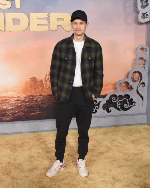 Hollywood, CA USA - 15 Şubat 2024: Harry Shum Jr. Netflix 'in Avatar Son Hava Bükücü filminin galasına katıldı.