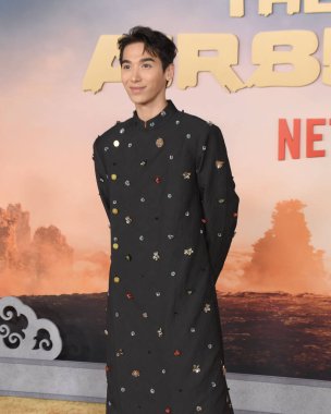 Hollywood, CA USA - 15 Şubat 2024: Plastik Taç Netflix 'in Avatar' ı Son Hava Bükücü 'nün galasına katıldı.