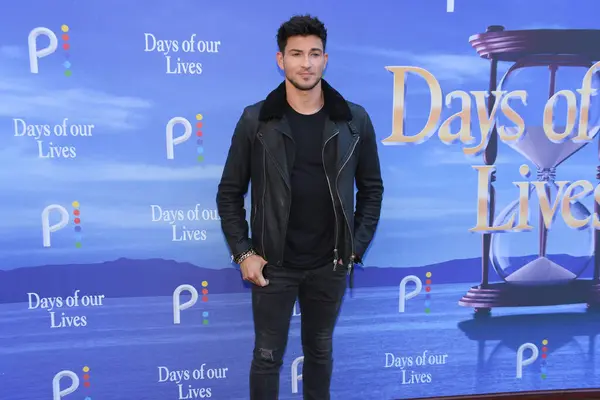 Los Angeles, CA USA - 21 Ekim 2023. Victoria Grace Hayatımızın Günleri Etkinliğine Katılıyor.