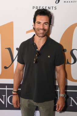 Los Angeles, CA USA - 24 Temmuz 2023 Jordi Vilasuso, Rick Springfield ile birlikte 28 Numaralı Motor Co.