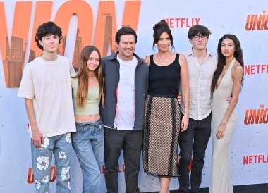Hollywood, CA USA - 12 Ağustos 2024: Rhea Durham, Mark Wahlberg Netflix 'in The Union galasına katıldı.