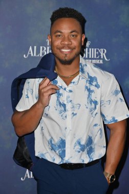 Burbank, CA USA - 7 Eylül 2024: Cameron J Armstrong, Albert Kasiyerinin Koloni Tiyatrosu 'ndaki açılış gecesine katıldı.