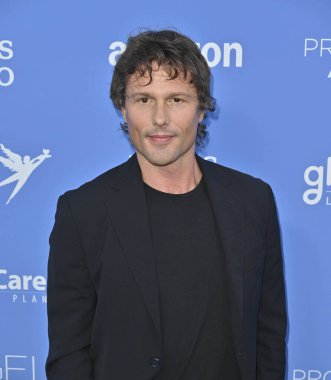 Los Angeles, CA USA - 28 Eylül 2024: Dimitri Hamlin Melek Gıda Projesi 'nin 2024 Angel Ödülleri' ne katıldı.