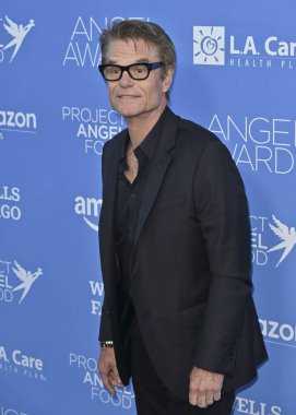 Los Angeles, CA USA - 28 Eylül 2024 Harry Hamlin Angel Food Projesi 'nin 2024 Angel Ödülleri' ne katıldı..