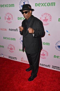 Beverly Hills, CA USA - 5 Ekim 2024: Terry Lewis 2024 Umut Atlıkarıncalı Balosu 'na katıldı.