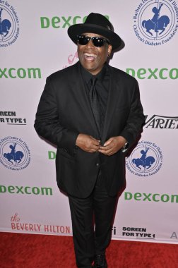 Beverly Hills, CA USA - 5 Ekim 2024: Terry Lewis 2024 Umut Atlıkarıncalı Balosu 'na katıldı.