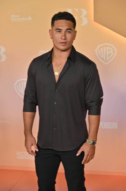 Los Angeles, CA USA - 10 Ekim 2024: Kekoa Kekumano Warner Bros. Television Group 'un Sonbahar TV sezonu kutlamalarına katıldı.