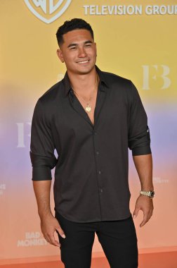 Los Angeles, CA USA - 10 Ekim 2024: Kekoa Kekumano Warner Bros. Television Group 'un Sonbahar TV sezonu kutlamalarına katıldı.