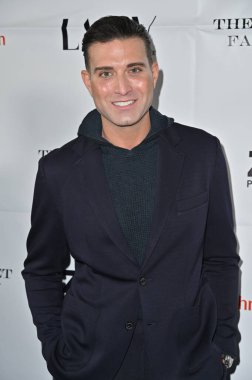 Hollywood CA USA - 13 Kasım 2024: Omar Sharif Jr., Los Angeles 'taki Mavi Ceket Moda Gösterisine katıldı.