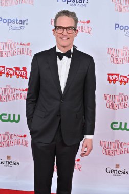 Hollywood, CA USA - 1 Aralık 2024: James Tupper 92. Geleneksel Hollywood Noel Geçit Töreni 'ne katıldı.