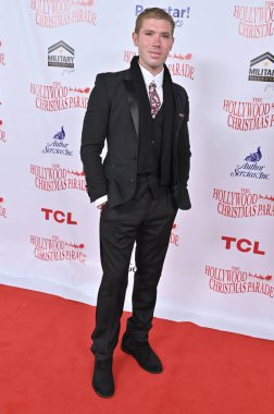 Hollywood, CA USA - 1 Aralık 2024: Kristos Andrews 92. Geleneksel Hollywood Noel Töreni 'ne katıldı.