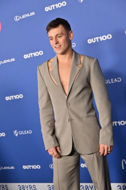 Hollywood, CA USA - 11 Aralık 2024: Tom Daley 2024-100 Kutlamasına katıldı.