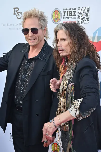 Hollywood CA USA - 2 Şubat 2025: Patrick Lawler, Janie GRAMMY Ödülleri İzleme Partisi için Steven Tyler 'ın 6.