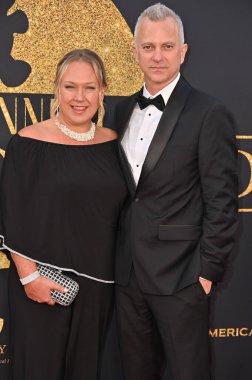 Hollywood, CA USA - 7 Şubat 2025: Rebekah Weigel, Joshua Weigel 32.