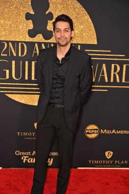 Hollywood, CA USA - 7 Şubat 2025: Ryan Ellis 32. Yıllık İnanç ve Değerler Ödüllerine Katıldı