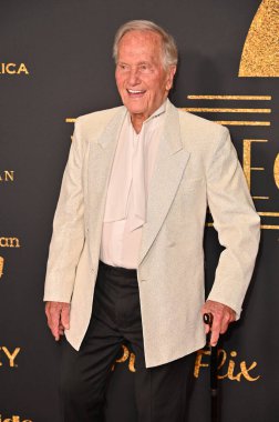 Hollywood, CA USA - 7 Şubat 2025: Pat Boone 32. Geleneksel Film Yönetmeni Faith and Values Ödüllerine katıldı