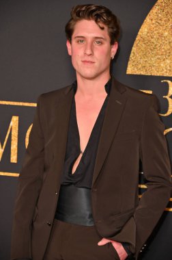 Hollywood, CA USA - 7 Şubat 2025: Jonathan Marc Stein 32. Geleneksel Film Yönetmeni Faith and Values Ödüllerine katıldı