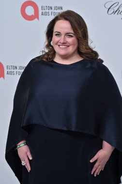 Batı Hollywood, CA USA - 2 Mart 2025: Jessica Gunning 33. Elton John AIDS Vakfı Akademisi İzleme Partisine katıldı