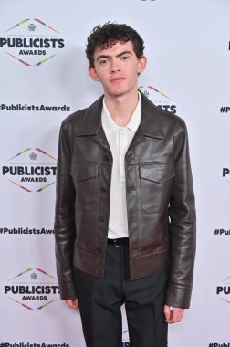 Beverly Hills, CA USA - 28 Şubat 2025: Joe Locke 62. Geleneksel ICG Halkla İlişkiler Ödüllerine katıldı.