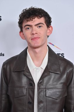 Beverly Hills, CA USA - 28 Şubat 2025: Joe Locke 62. Geleneksel ICG Halkla İlişkiler Ödüllerine katıldı.