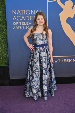 Los Angeles, CA USA - 15 Mart 2025: Pyper Braun 3. Yıllık Çocuk ve Aile Emmy Ödülleri 'ne katıldı