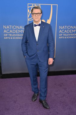 Los Angeles, CA USA - 15 Mart 2025: Vadim Kapridov 3. Geleneksel Çocuk ve Aile Emmy Ödülleri 'ne katıldı