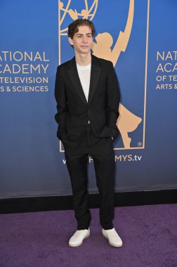 Los Angeles, CA USA - 15 Mart 2025: Jacob Tremblay 3. Geleneksel Çocuk ve Aile Emmy Ödülleri 'ne katıldı