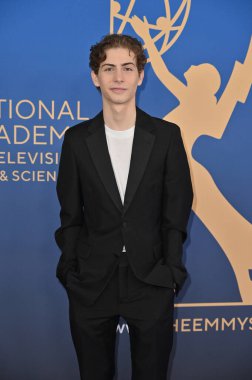 Los Angeles, CA USA - 15 Mart 2025: Jacob Tremblay 3. Geleneksel Çocuk ve Aile Emmy Ödülleri 'ne katıldı