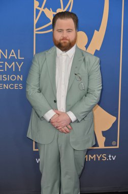 Los Angeles, CA USA - 15 Mart 2025: Paul Walter Hauser 3. Yıllık Çocuk ve Aile Emmy Ödülleri 'ne katıldı