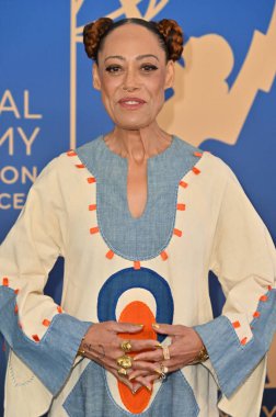 Los Angeles, CA USA - 15 Mart 2025: Ozlem Akturk, Rob Shaw, Jason Wyatt, Stephanie Sperber, Matt Hutchinson, Rachel Larsen, Michael Kaufman, Sara Crowley, Leah Gotcsik, Samia Kanaan, Odessa Azion 3.