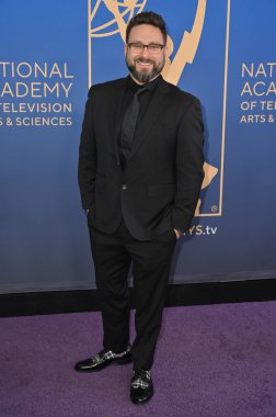 Los Angeles, CA USA - 15 Mart 2025: Ozlem Akturk, Rob Shaw, Jason Wyatt, Stephanie Sperber, Matt Hutchinson, Rachel Larsen, Michael Kaufman, Sara Crowley, Leah Gotcsik, Samia Kanaan, Odessa Azion 3.