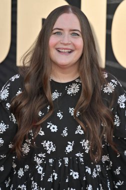 Hollywood, CA USA - 24 Mart 2025: Aidy Bryant Apple TV 'ye katıldı The Studio World Premiere Screening