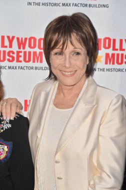 Hollywood, CA USA - 27 Mart 2025: Michele Lee, Hollywood Müzeleri ICONIC RIDES Sergisi 'ne katıldı