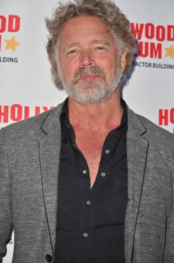 Hollywood, CA USA - 27 Mart 2025: John Schneider, Hollywood Müzeleri ICONIC RIDES Sergisi 'ne katıldı