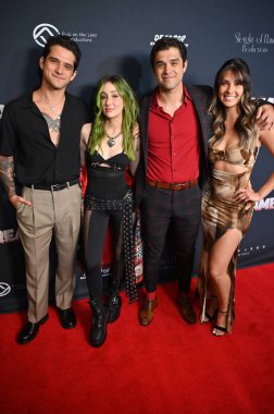 Hollywood, CA USA - 26 Mart 2025 Tyler Posey, Phem, Jesse Posey, Kassandra Diaz Screamboat filminin galasına katıldı.