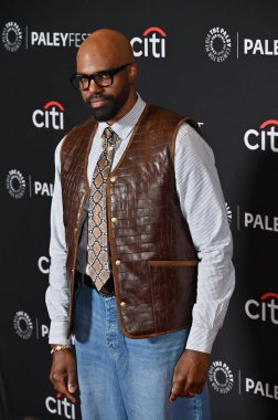 Hollywood, CA USA - 28 Mart 2025: Carl Clemons-Hopkins PaleyFest LA Hacks 'a katıldı.
