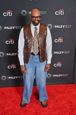 Hollywood, CA USA - 28 Mart 2025: Carl Clemons-Hopkins PaleyFest LA Hacks 'a katıldı.